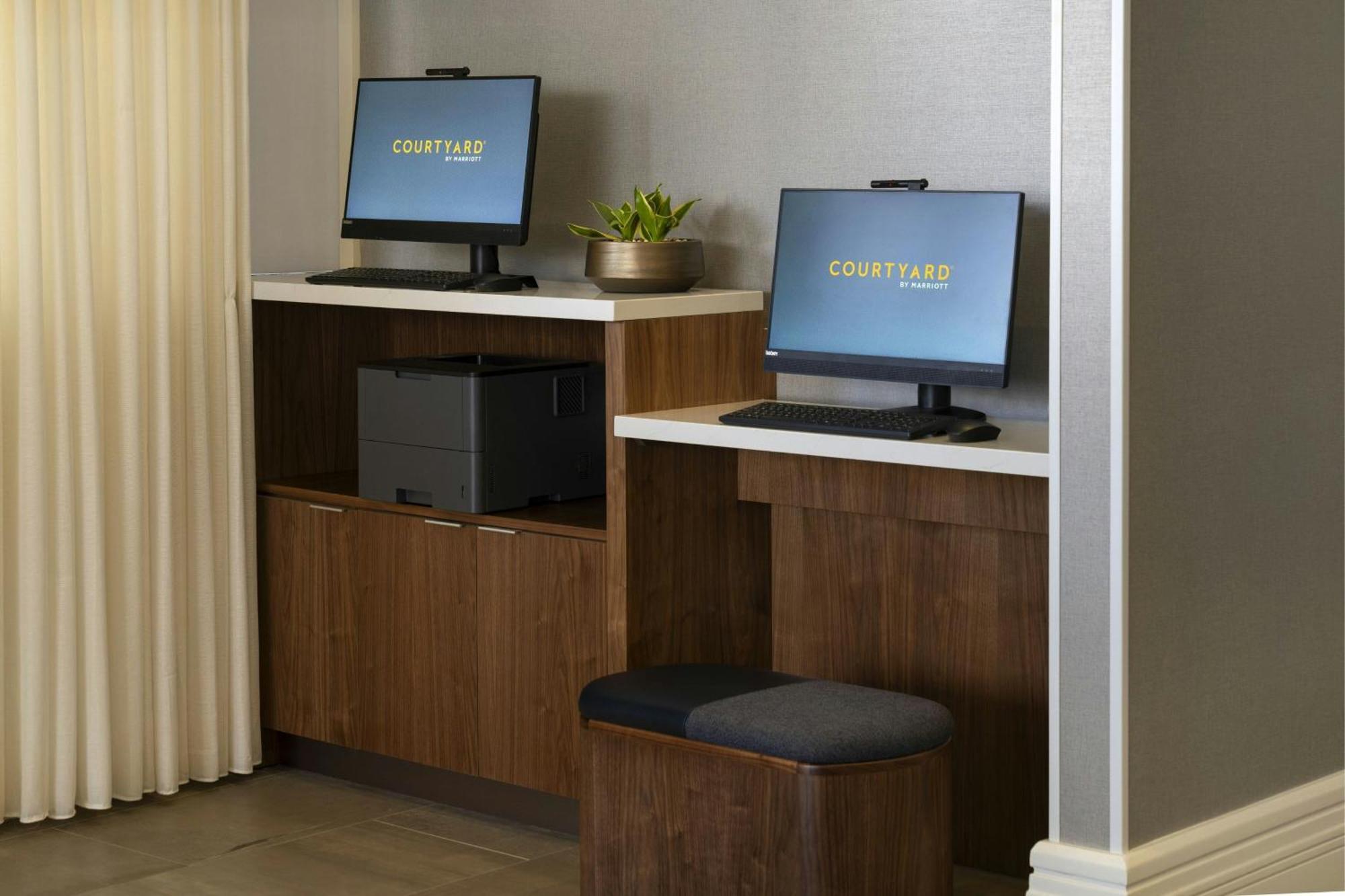 Courtyard By Marriott Long Beach Downtown Eksteriør bilde