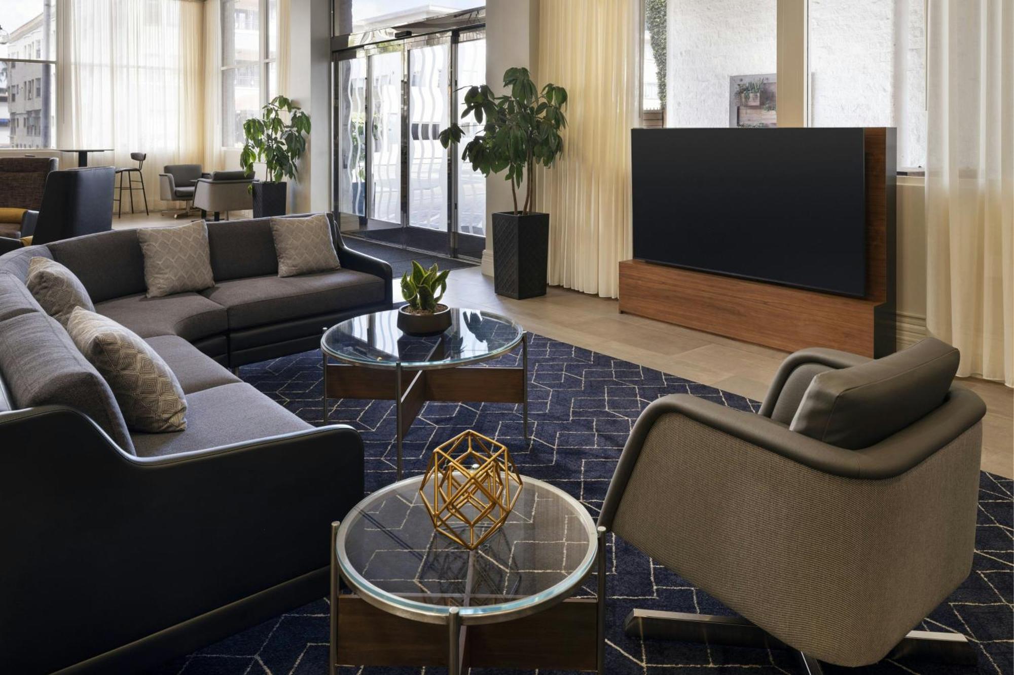 Courtyard By Marriott Long Beach Downtown Eksteriør bilde